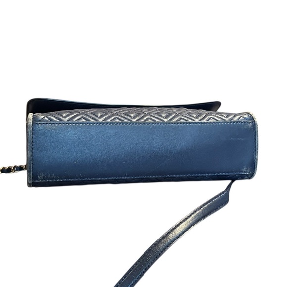 Tory Burch Leather Quilted Fleming Bag - Picture 6 of 12